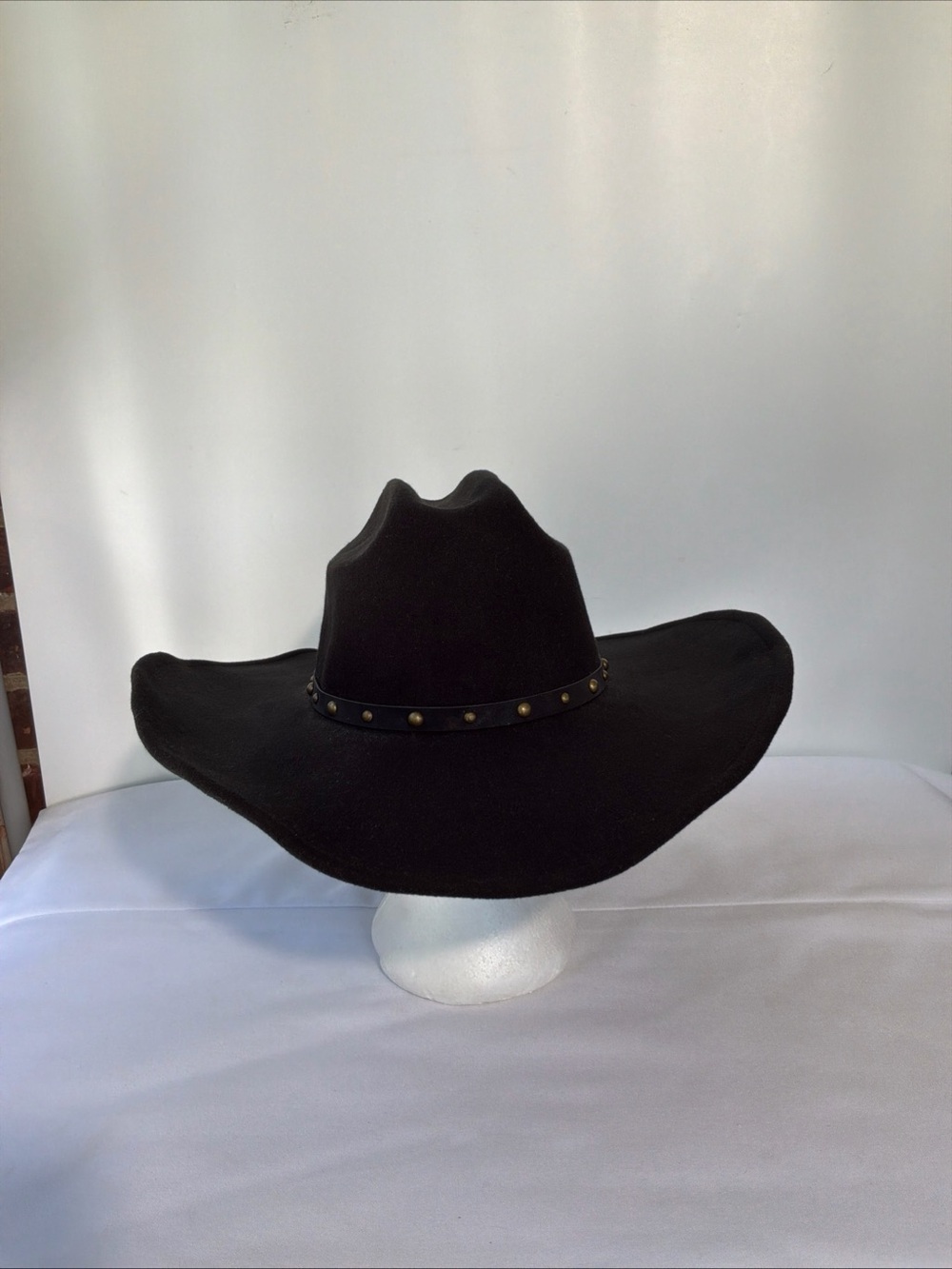 Frye Black Felt Hat with Thin Leather Chin Strap